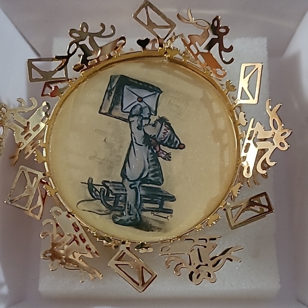 Vintage 1988 Hummel 24kt  Gold  finish Christmas ornaments collection Bundled 4 - Picture 7 of 10